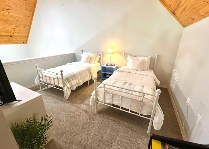 2700sq Ft In Holiday home